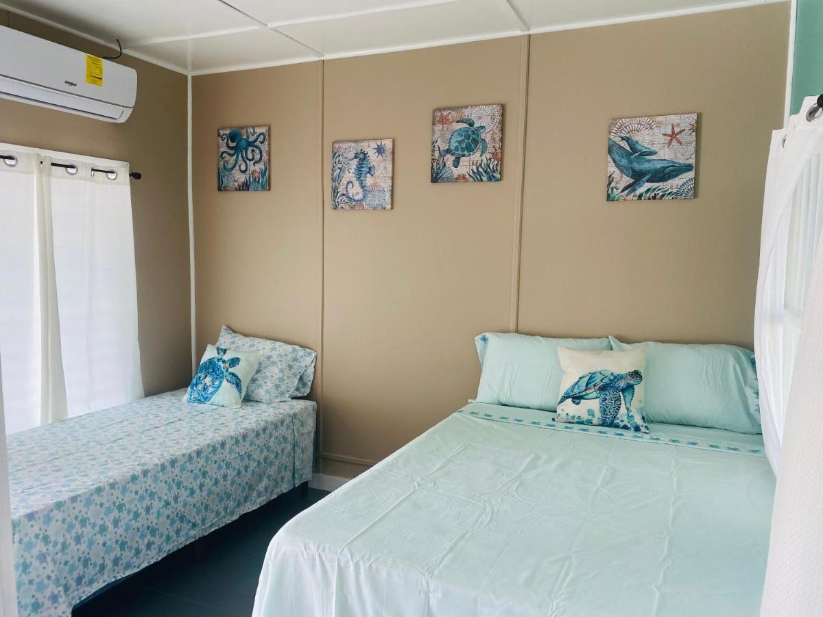 Blue Sky Rentals Utila Zewnętrze zdjęcie